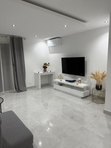 Le Prestigieux - plage photo 12