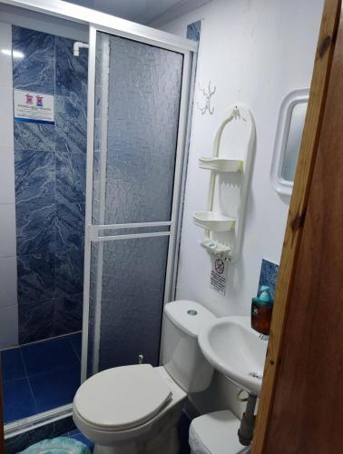 Bilik mandi di Posada San Nicolas