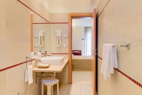Koupelna v ubytování Hotel Capitol