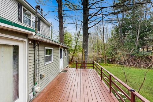 Gallery image of Togus Pond Retreat in Augusta
