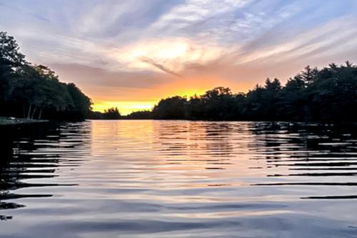 Gallery image of Togus Pond Retreat in Augusta