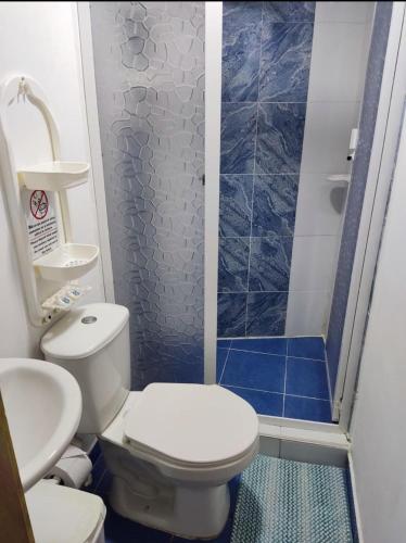 Bilik mandi di Posada San Nicolas