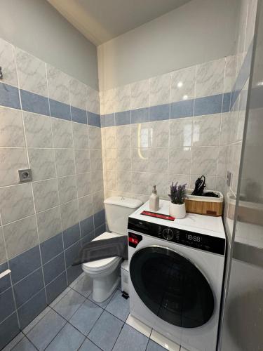 Unique Apartment 3