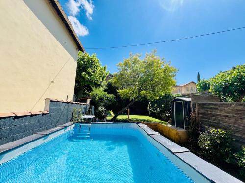 Maison 7-9p, Jardin avec Piscine, Terrasses, proche Plages, Marseille