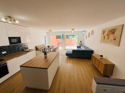 Maison 7-9p, Jardin avec Piscine, Terrasses, proche Plages, Marseille