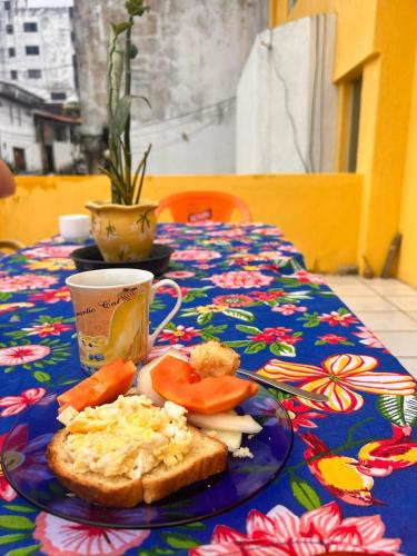 Jídlo v hostelu nebo okolí