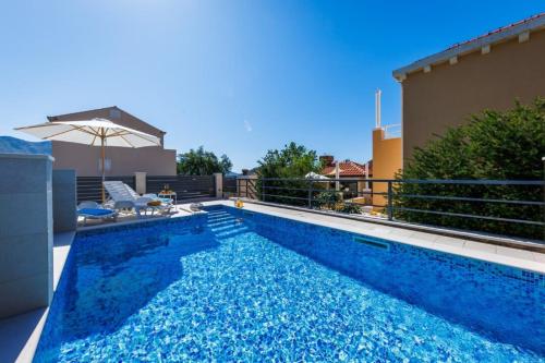 Villa "Amber" relaxation in nature with a Pool