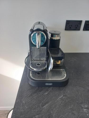 a blender sitting on top of a counter at Ahuriri On The Park in Napier