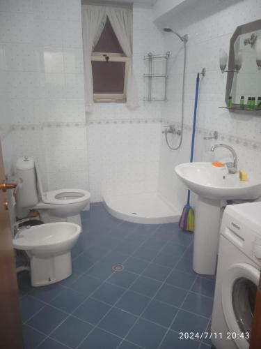 Bilik mandi di Apartment Genti