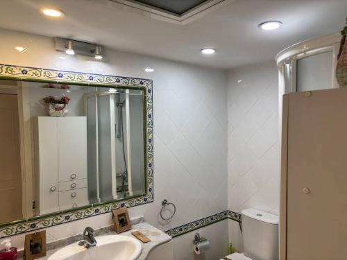 Koupelna v ubytování Garden - City Center - La Nogalera