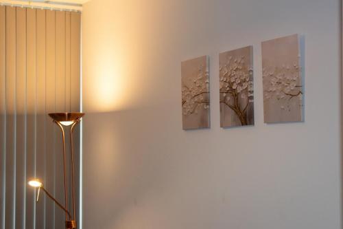 Fotografie z fotogalerie ubytování Luxury 1BR Flat Near Heathrow v destinaci Harmondsworth