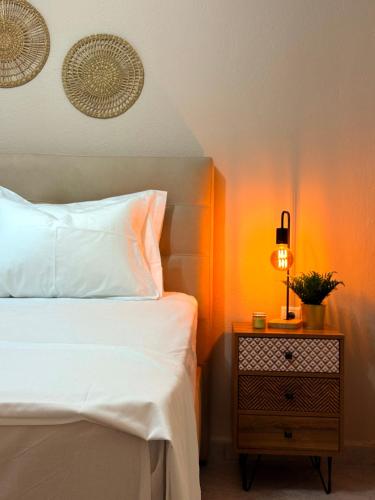 THEOHARIS SUMMERHOUSE