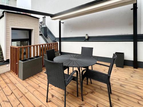 Luxury Penthouse with Terrace