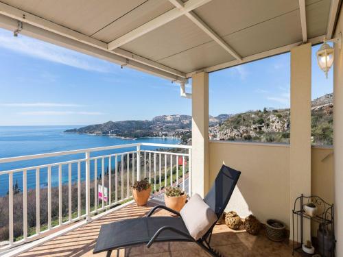 Apartment M&K - Two Bedroom Apartment with Balcony and Sea View