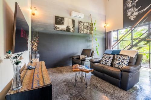Zona de estar de Maple Ridge Ubud Villas with Rice Field View