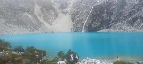 Fotografie z fotogalerie ubytování LAKE 69 full day trek price valued in full day tour v destinaci Huaraz