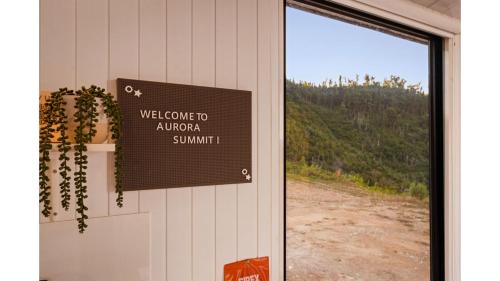 Φωτογραφία από το άλμπουμ του Aurora Summit by Tiny Away σε Macksville