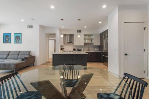 Gallery image of Compass Luxury Living in Los Angeles