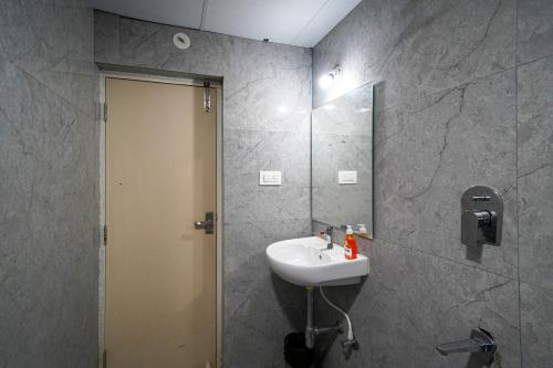 Gallery image of Open Hotel by Olive - Sai Luxury Comforts in Bengaluru