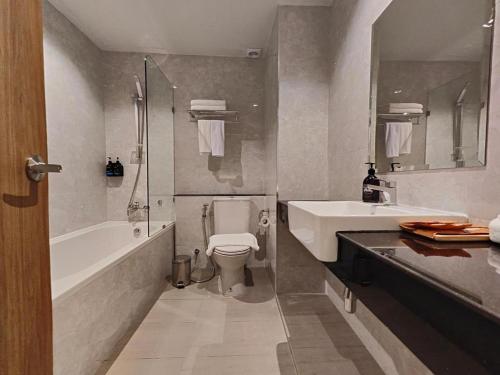Ванная комната в Butterfly Hotel Betong