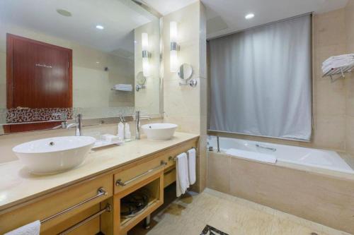 Ένα μπάνιο στο Huangshan Xuanyuan International Hotel