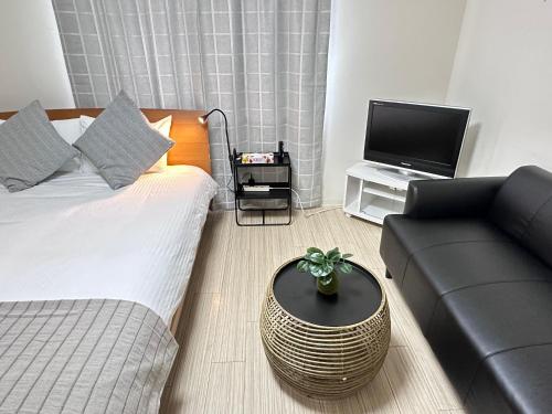 Home in Kyoto kiyomizu, city walk 5 minutes Kiyomizu Temple, washmachine, kitchen, TV in room&bathroom