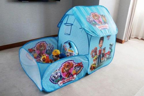 a childs play tent with a toy house at Deacon House Wuxi in Wuxi