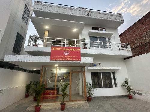 Edificio in cui si trova la stanza in casa privata