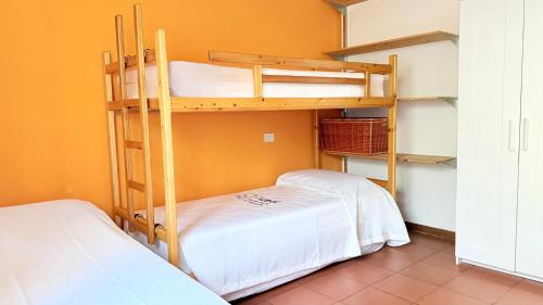 N302 - Numana, trilocale con terrazza in residence con piscina