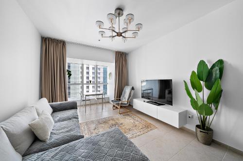 High-Floor 1BR at Elite Residence, Dubai Marina