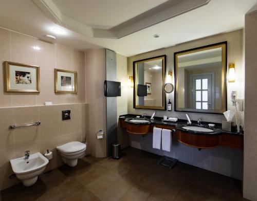 Ванная комната в Hyatt Regency Baku