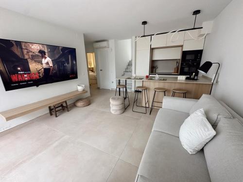 Marbella Hideaway BBQ, POOL & Best walking distance Beaches photo 15