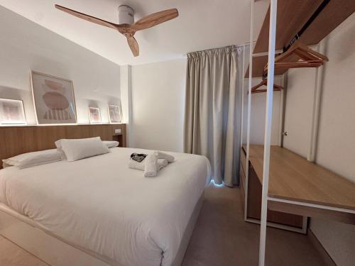 Marbella Hideaway BBQ, POOL & Best walking distance Beaches photo 3