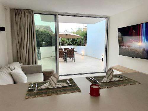 Marbella Hideaway BBQ, POOL & Best walking distance Beaches photo 20