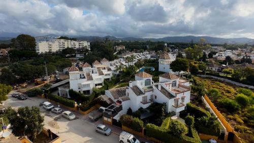 Marbella Hideaway BBQ, POOL & Best walking distance Beaches photo 8