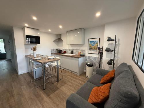 L'Amandier - Joli appartement T3 neuf centre ville à 2 pas de la Rotonde Mirabeau et des Allées Provençales