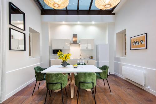 Sweett - Artois Haussman