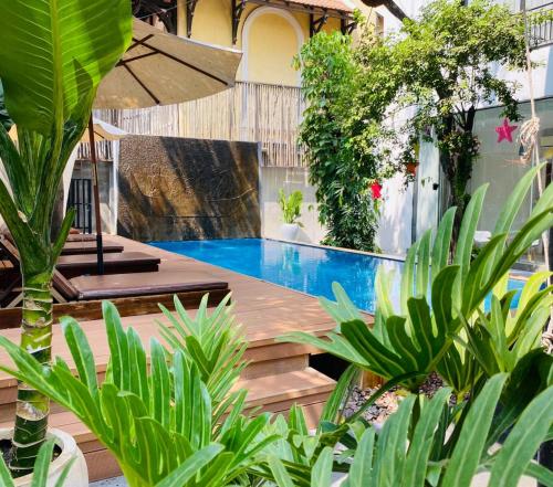 Бассейн в Bopha Bassac Boutique Hotel или поблизости