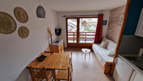 Chez Lauriane et Yannick appartement 6 pers la Joue du Loup centre