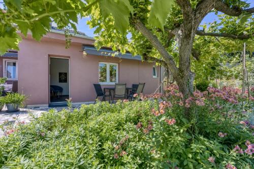 Casa Marti with terrace & garden