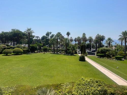 Luxury Apt Cannes Croisette sea view with terrasse