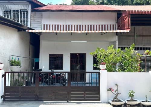 Un balcón o terraza en Wenya Elegant Homestay 大丸文雅名宿