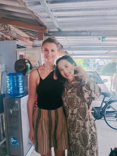 two women are standing next to each other at Wandee Resort Bankrut in Ban Krut