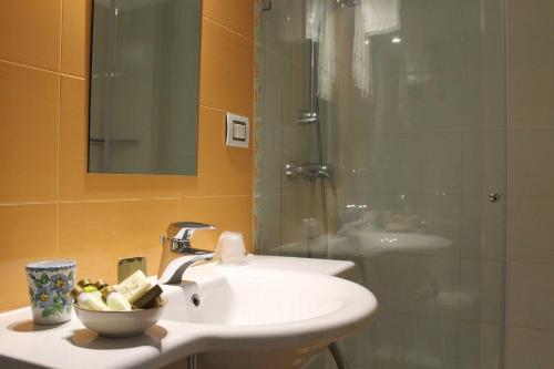 Phòng tắm tại Masseria Pizzofalcone