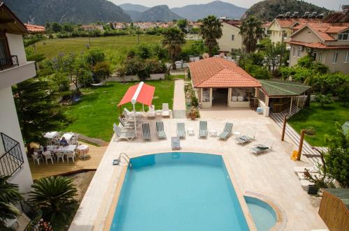 an overhead view of a swimming pool in a house at Yaprak Hotel in Dalyan