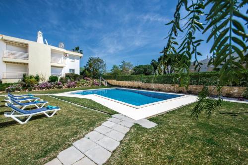 Apartment 1A Gale Garden by Algarve Villa Holidays