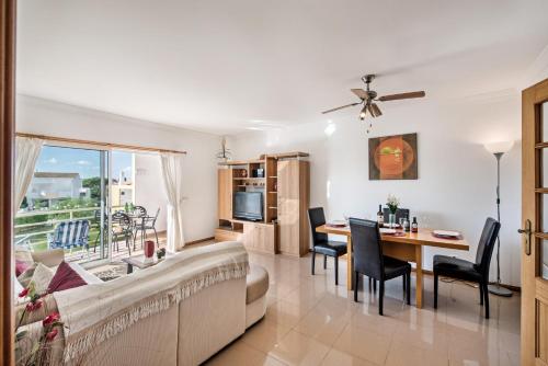 Apartment 1A Gale Garden by Algarve Villa Holidays