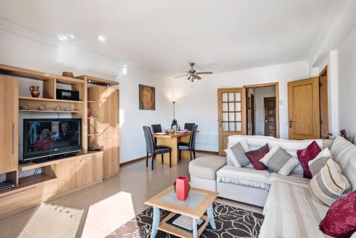 Apartment 1A Gale Garden by Algarve Villa Holidays