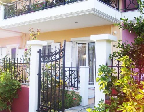 Foto Paraskevi Apartments 1