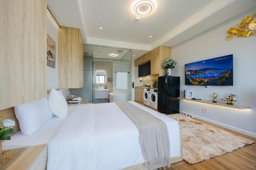 Madison Urban Stay - Free Massage and Laundry